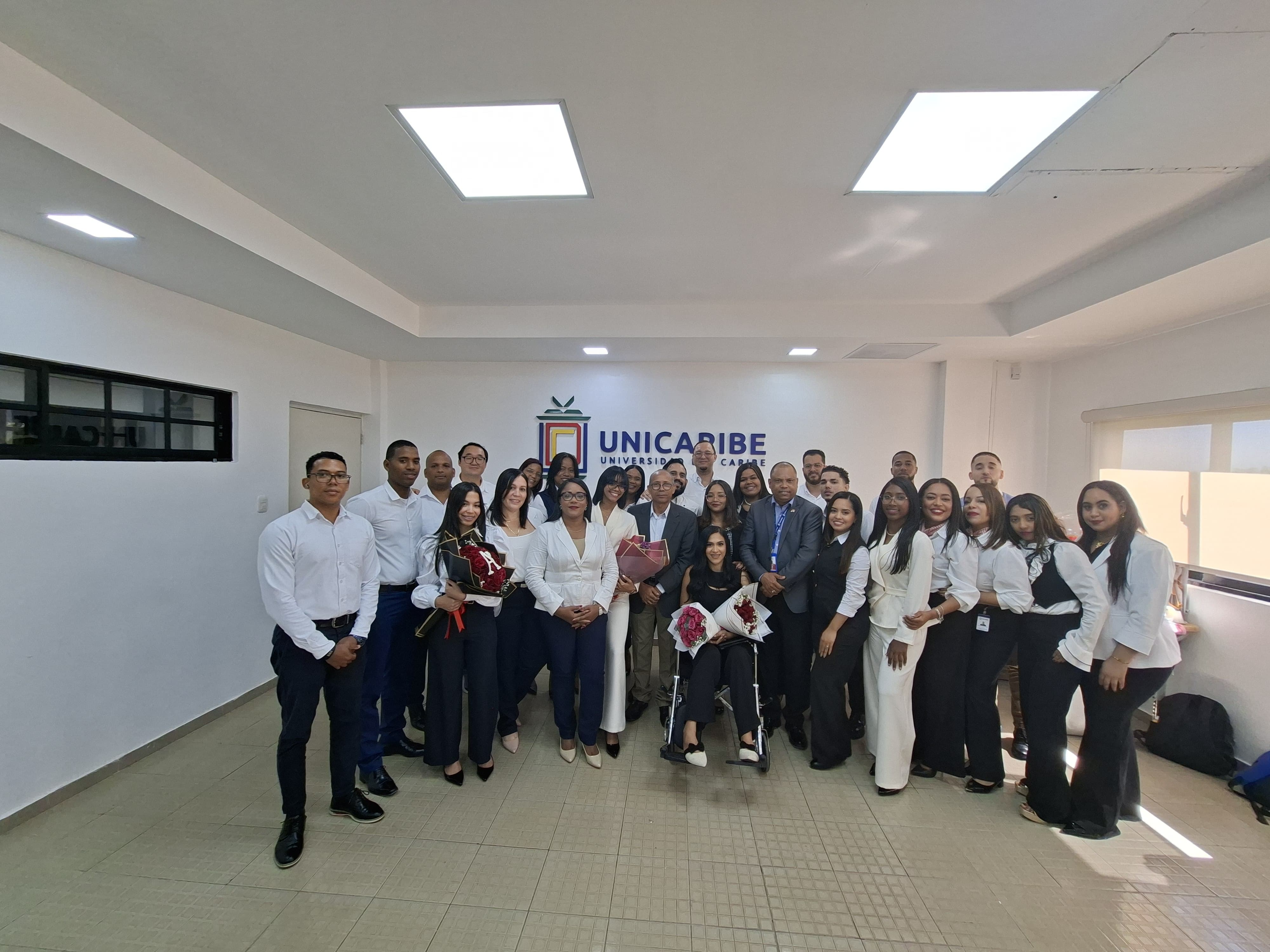 Más profesionales desde unicaribe.