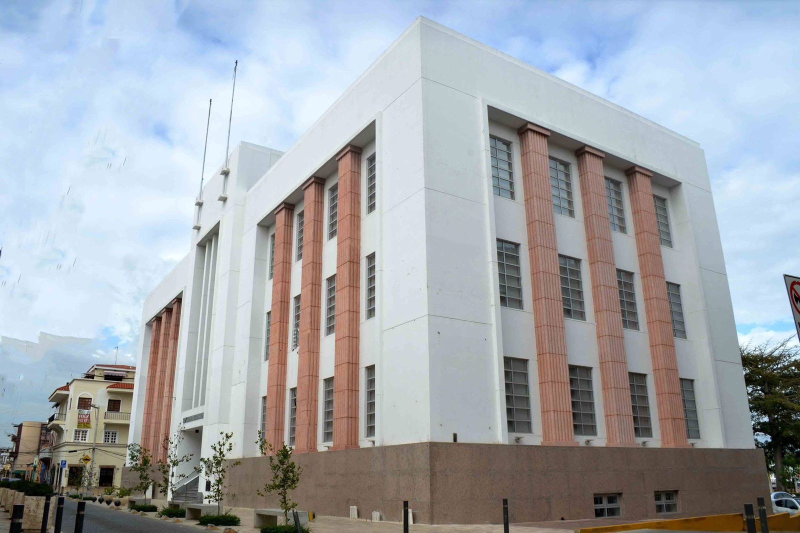 Convocatoria de Indotel.