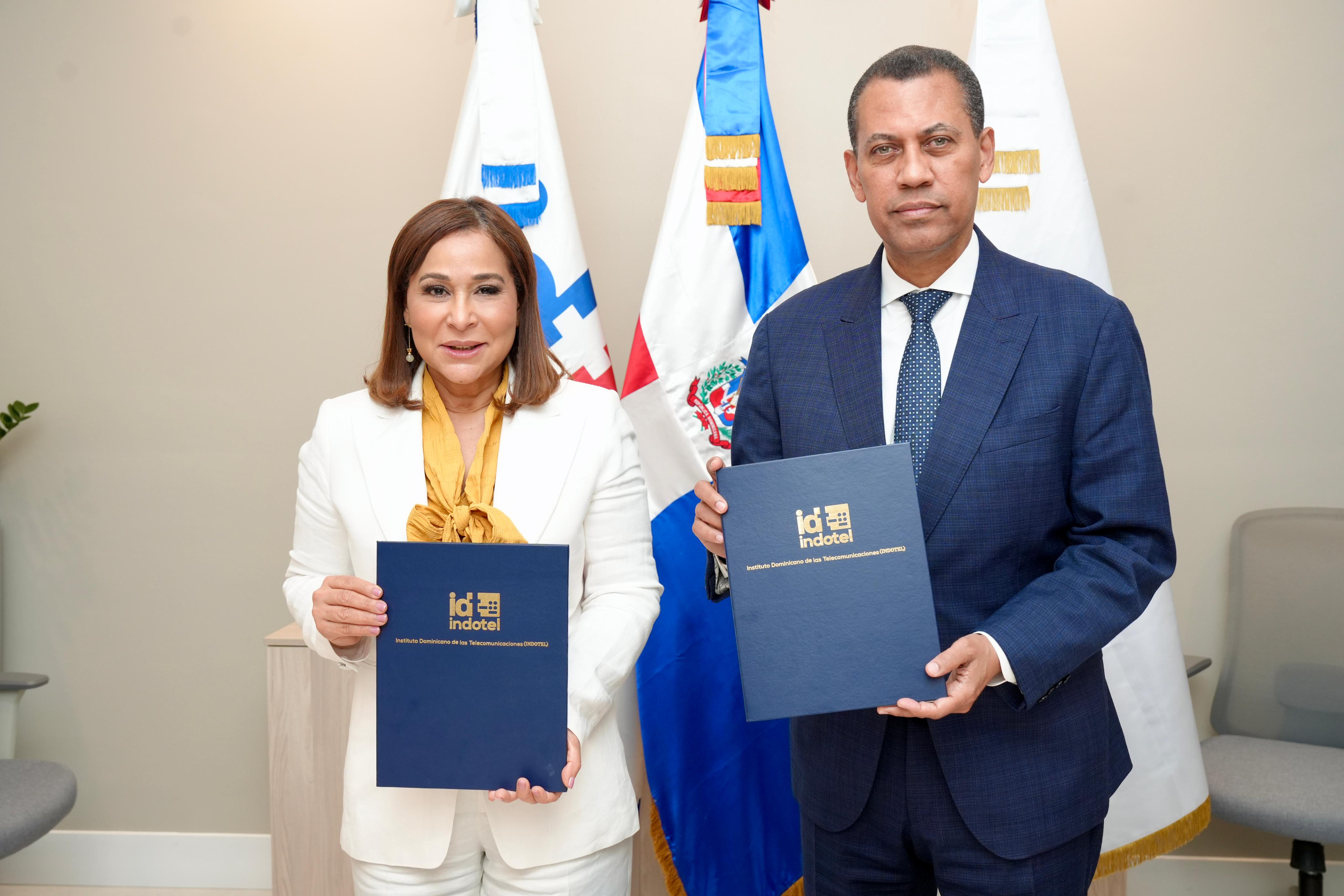 Indotel y Supérate firman acuerdo para fortalecer la inclusión digital y empleabilidad en Elías Piña