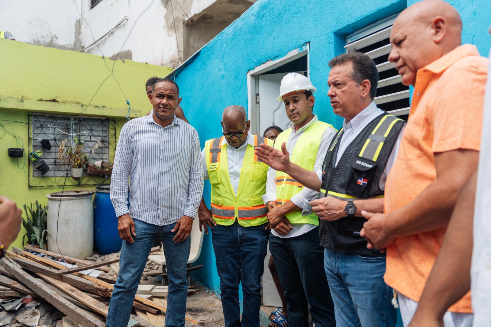 MIVHED devuelve tranquilidad a 35 familias de Villa María con reparación de viviendas vulnerables.