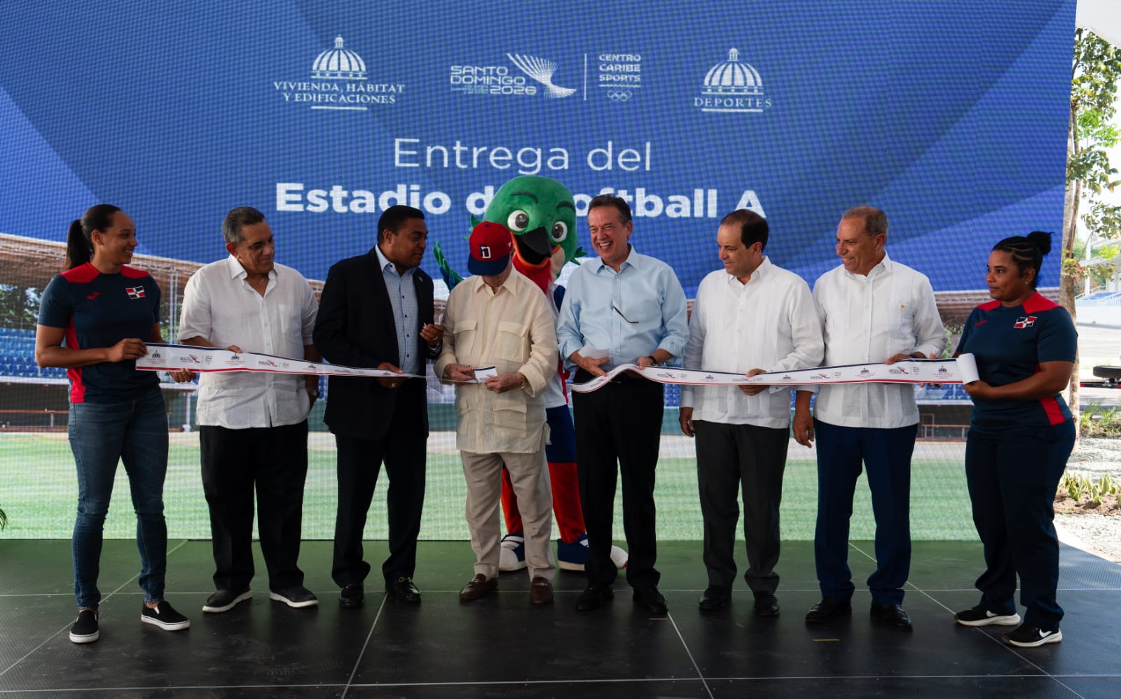 Ministro Ito Bisonó reitera cumplimiento del cronograma.