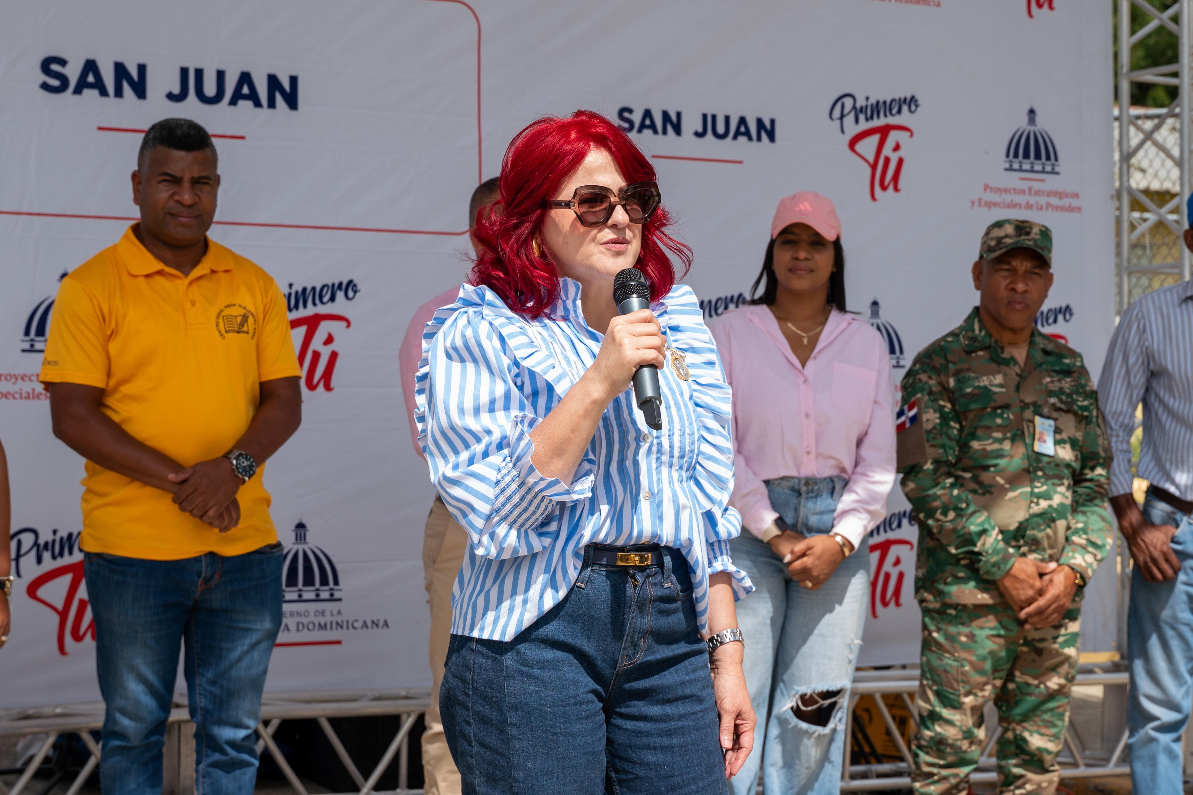 Miles de personas reciben asistencia de Propeep en Azua y San Juan