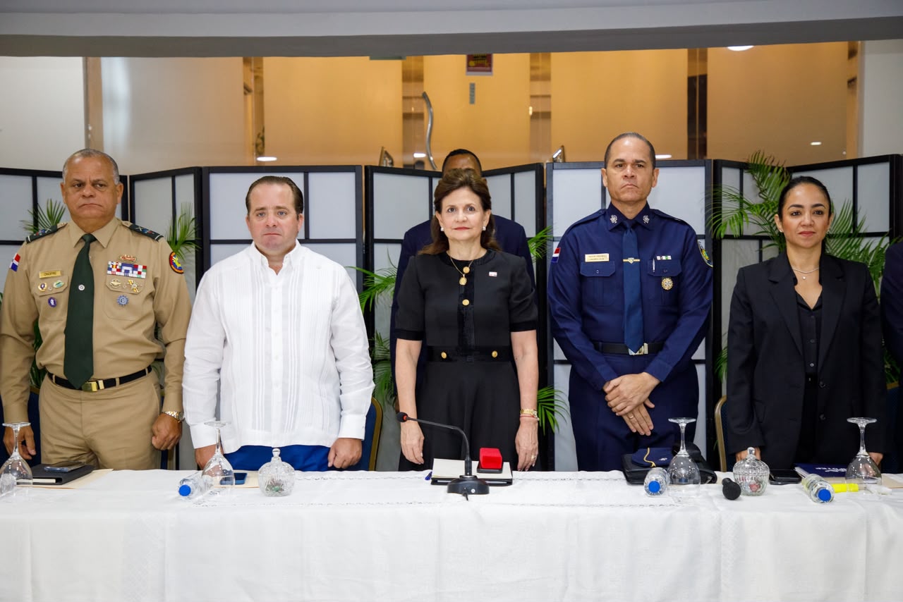 Vicepresidenta Raquel Peña encabeza la reunión 150 del Plan de Seguridad Ciudadana y pasa balance a los avances.