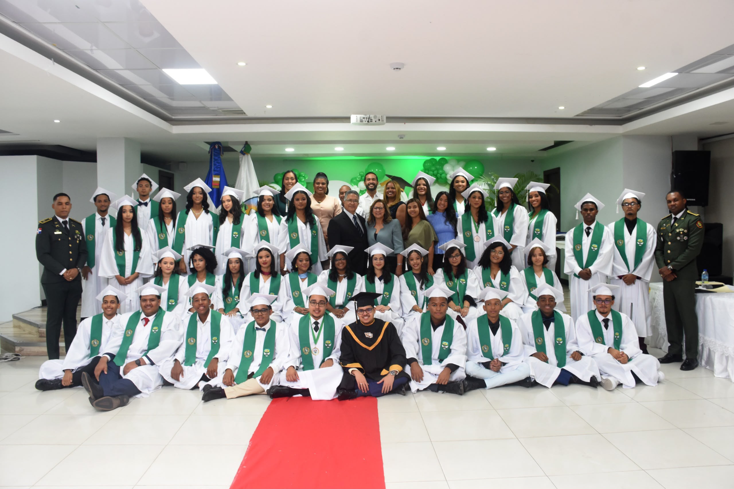 Centro Educativo Prado Oriental gradúa la promoción de bachilleres "Legacy 2026"