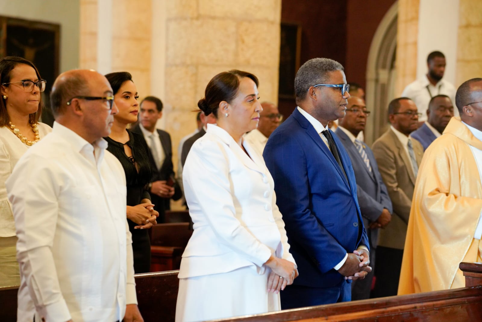 Robert Polanco destaca labor social de Propeep y su compromiso de seguir acercando el Estado a las comunidades
