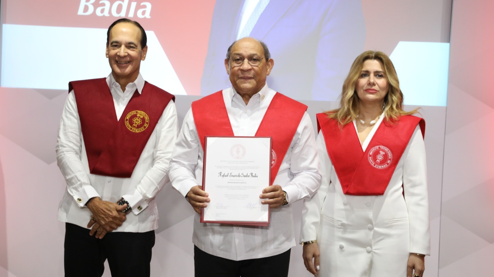 INTEC reconoce a Rafael Santos Badía como Profesor Honorífico; llama a universidades transformar la educación