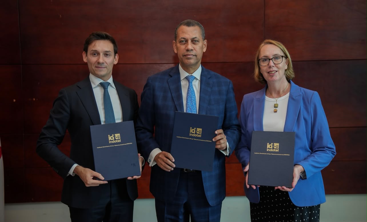 Indotel recibirá RD$44 millones para planificar frecuencias de telecomunicaciones en el país