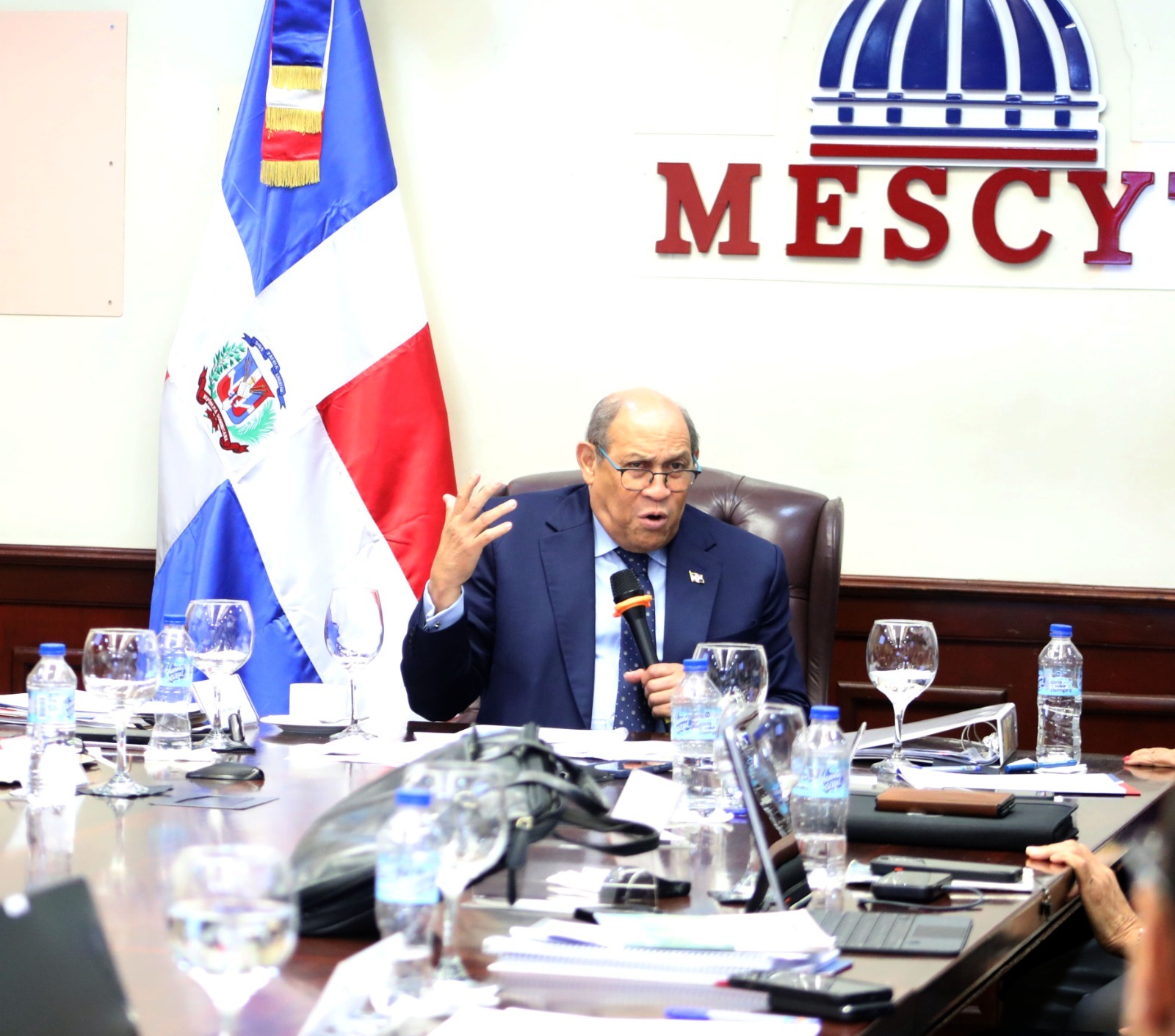 CONESCyT aprueba autonomía de instituciones de educación superior y nuevas disposiciones para fortalecer sistema universitario